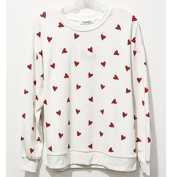 Workshop Republic Clothing Tops - NWT: Workshop - Women's White & Red Hearts, Crewneck, Relaxed,Pullover (size M)
